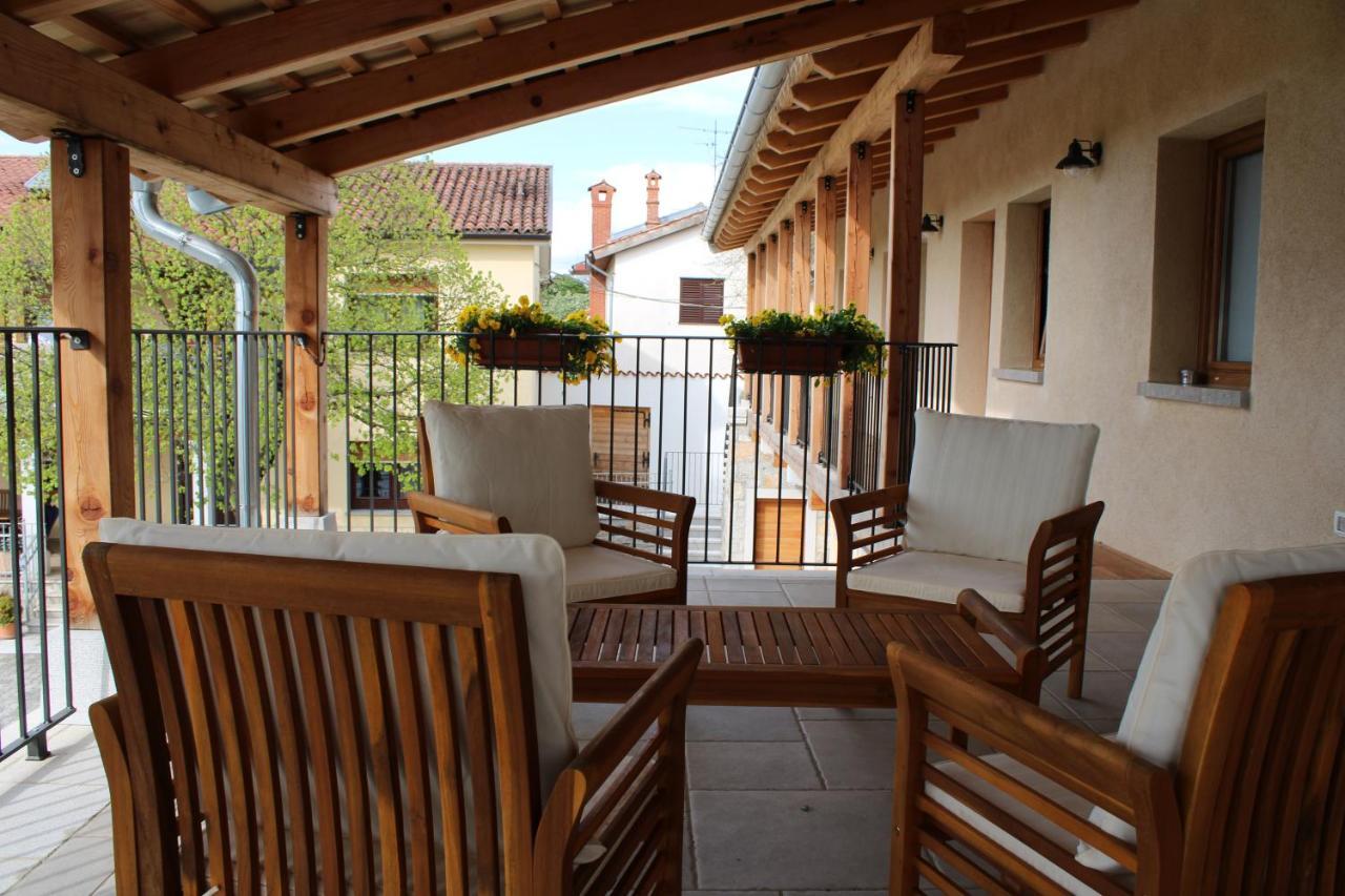 G House Hotel Dutovlje Exterior photo